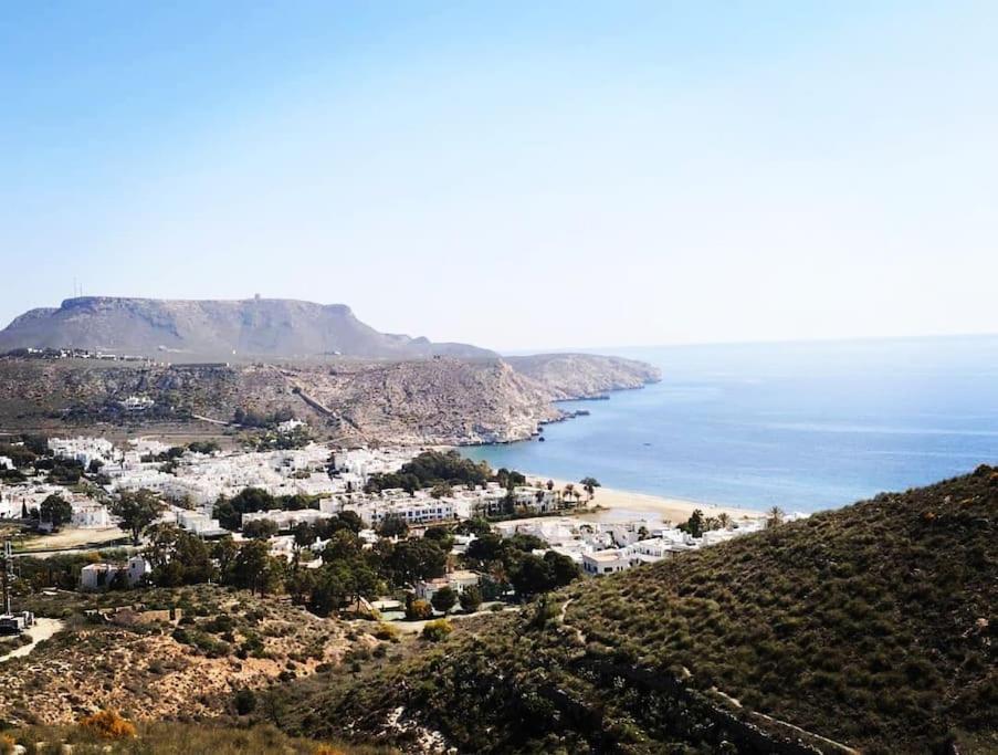 El Playaiso De Aguamarga Apartment Agua Amarga  Bagian luar foto