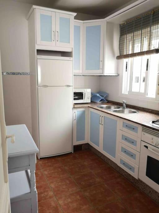 El Playaiso De Aguamarga Apartment Agua Amarga  Bagian luar foto